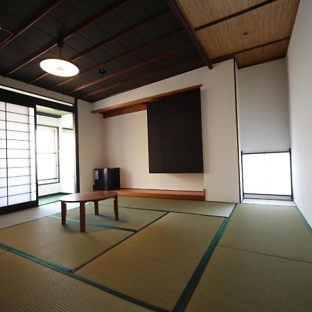 Setouchi Mangetsuso Hostel Takamatsu Exterior photo
