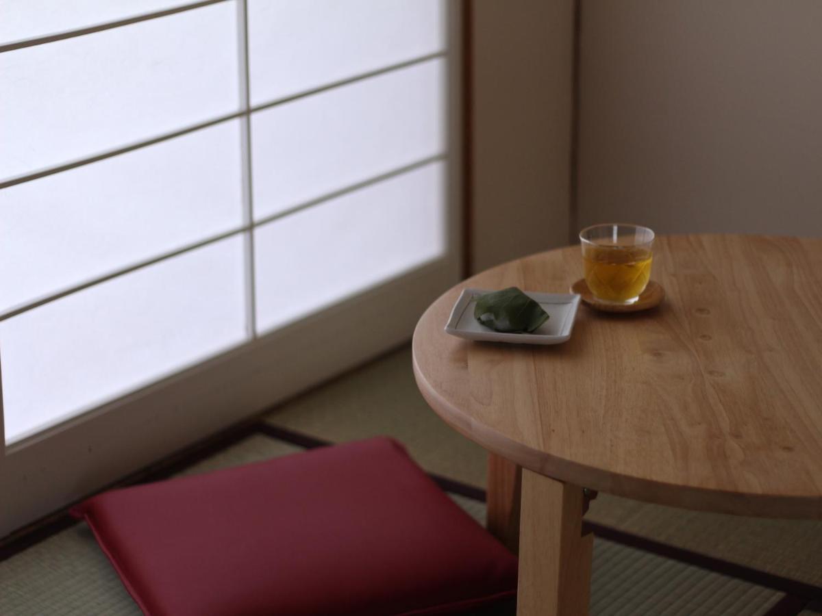 Setouchi Mangetsuso Hostel Takamatsu Exterior photo